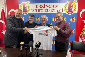 Ersun Yanal ve 24 Erzincanspor Yönetiminden EGC’ye Ziyaret