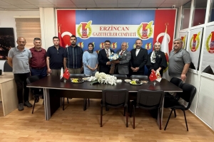 AK Parti Erzincan Teşkilatından Erzincan Gazeteciler Cemiyeti’ne Anlamlı Ziyaret