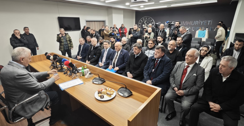 Binali Yıldırım Erzincan Basını İle Bir Araya Geldi