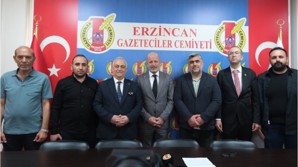 Prof. Dr. Abdulkadir Gül EGC'yi Ziyaret Etti