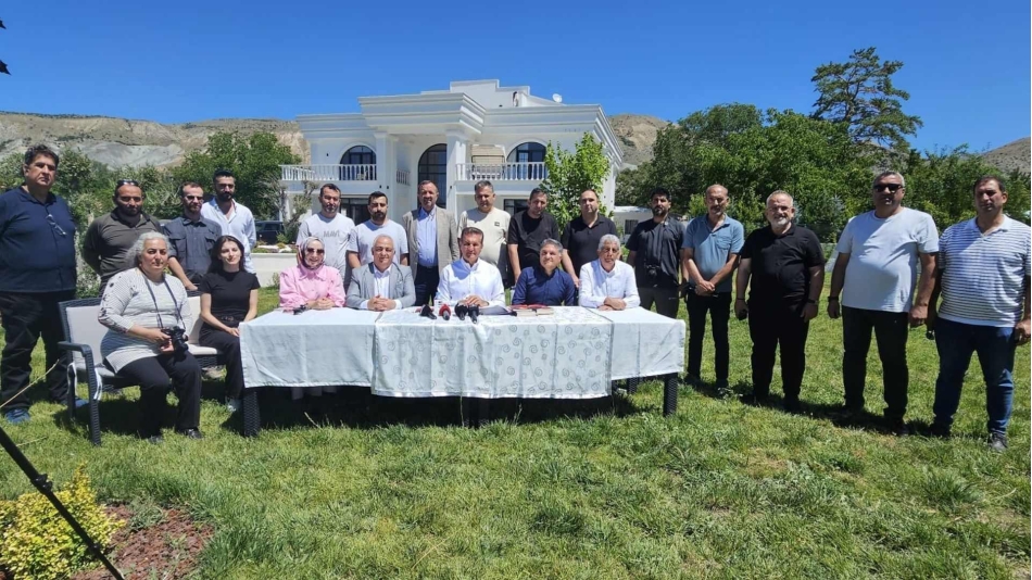 Sarıgül, Beyaz Ev'de Basın Mensuplarıyla Bir Araya Geldi