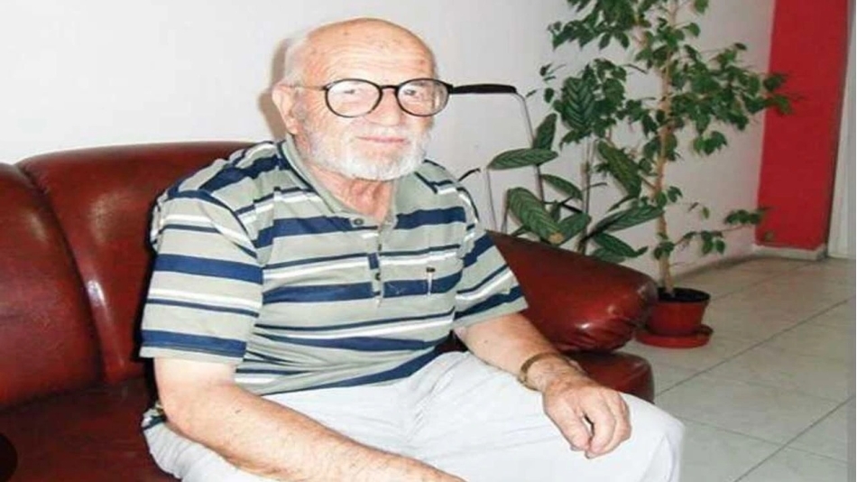 Ahmet Dumlu — Hayatı ve Kariyeri