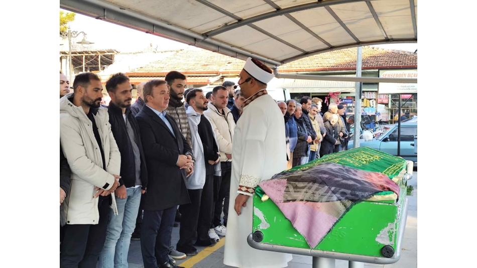 Esra Çetinkaya gözyaşları arasında toprağa verildi